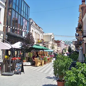 https://hotel-tbilisi-0102-16.alltbilisihotels.com