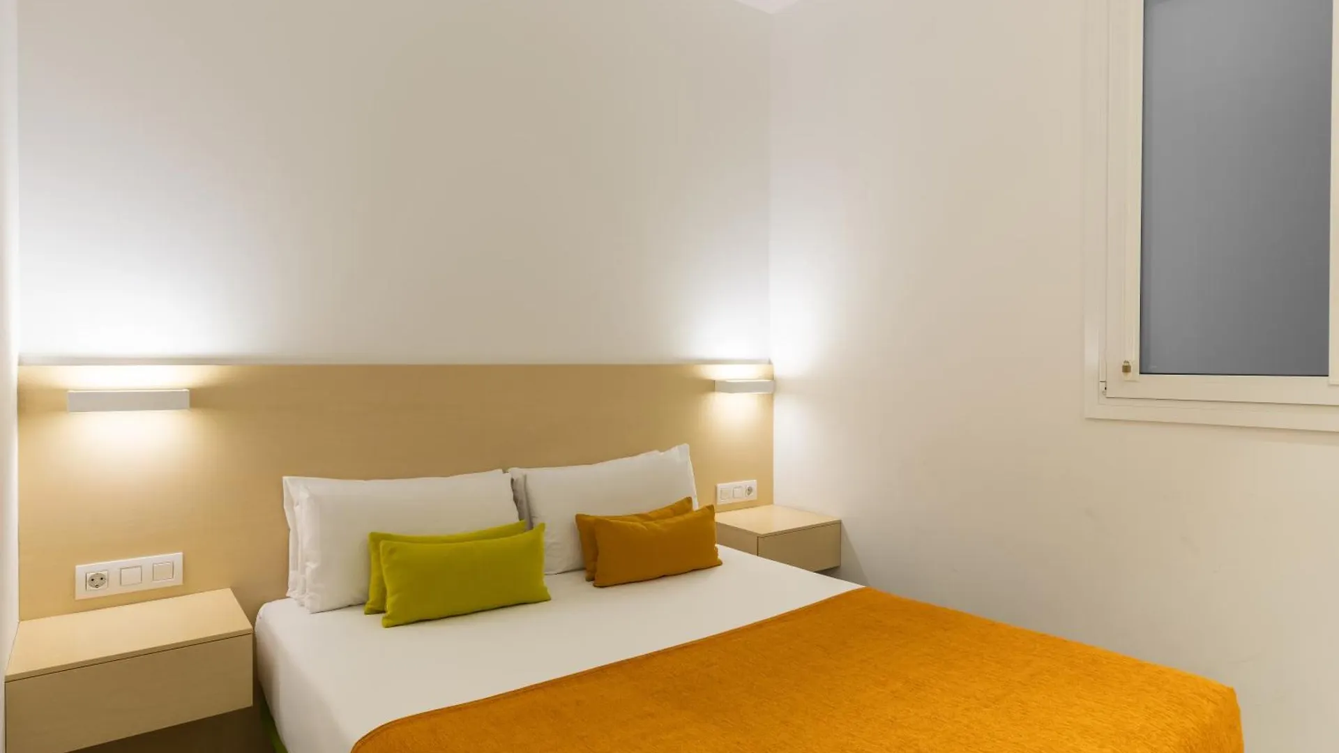 Cosmo Apartments Marina - Auditori Spain